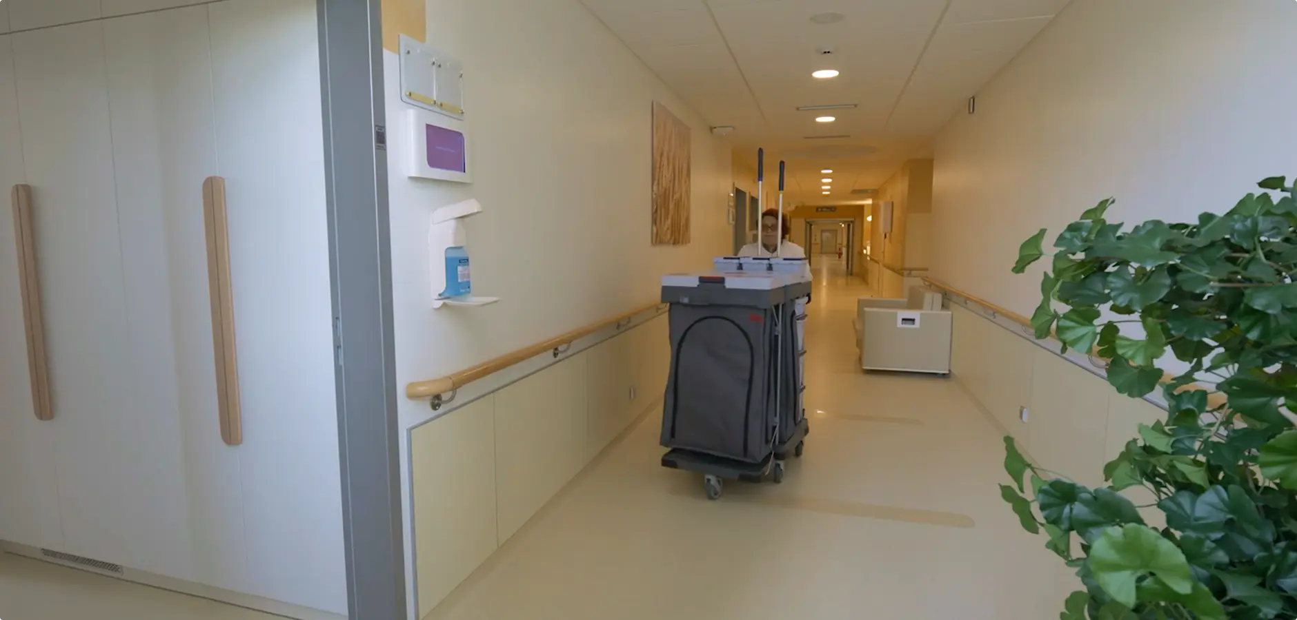 Система уборки с цифровым сервисом Swep Pro в медицинском центре УМГК  Система уборки с цифровым сервисом Swep Pro в медицинском центре УМГК