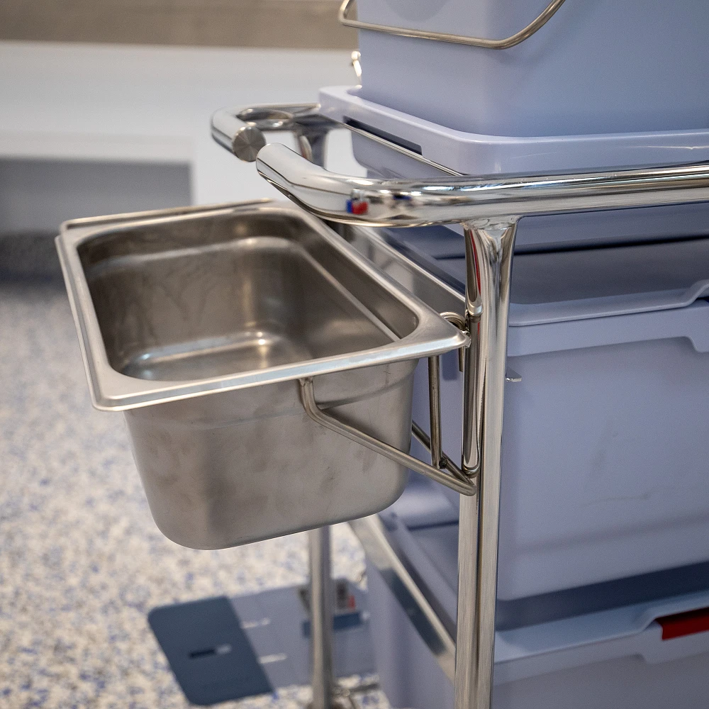 Тележка суперкомпактная электрополированная для Чистых Помещений на базе Свеп Про