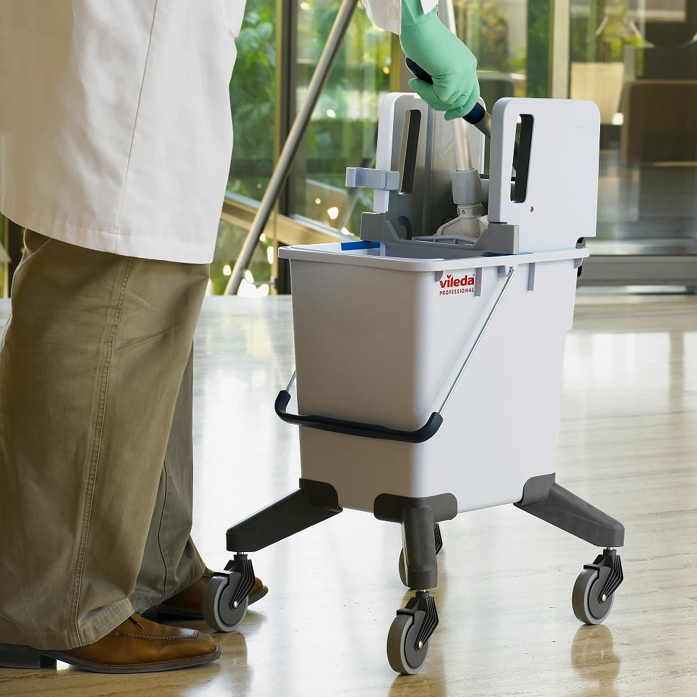 Система одноведерная КомбиСпид Про 25 л на колесах с вертикальным отжимом, без транспортировочной ручки